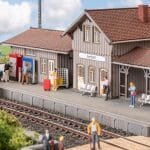 HO Auf dem Bahnsteig