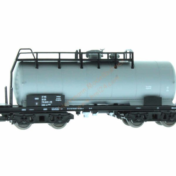 TT Leichtölkesselwagen DR