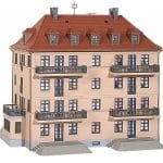 HO Mehrfamilienhaus m Balkon