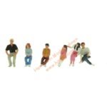 TT Sitzende Jugendliche