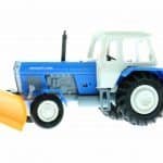 TT Traktor mit Schneepflug